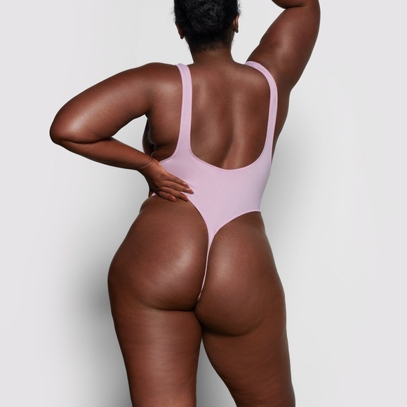 Skims NWT Bodysuit - Picture 8 of 9